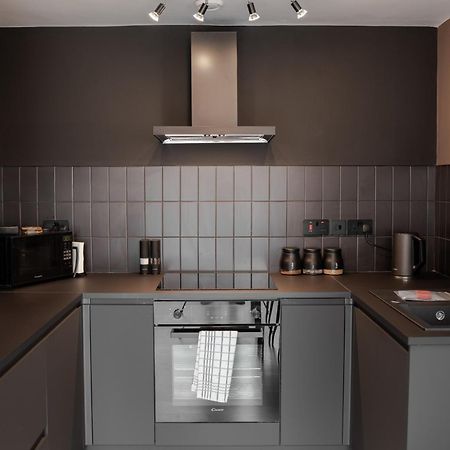 Stylish & Recently Refurbished Chester Apartment - Up To 6 Eksteriør billede