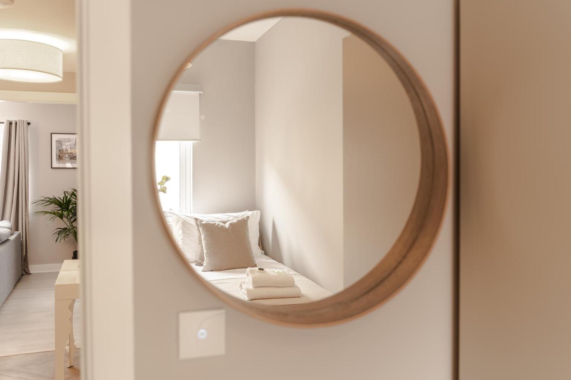 Stylish & Recently Refurbished Chester Apartment - Up To 6 Eksteriør billede