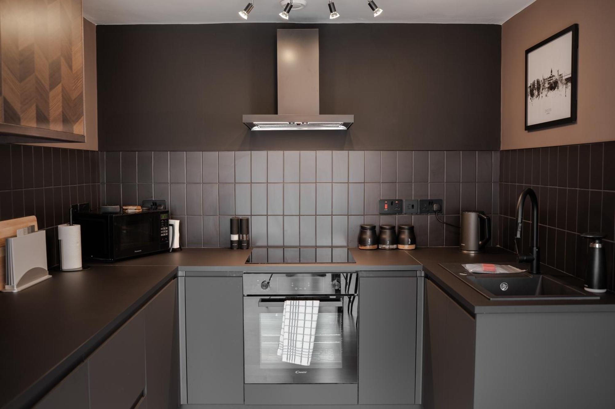 Stylish & Recently Refurbished Chester Apartment - Up To 6 Eksteriør billede