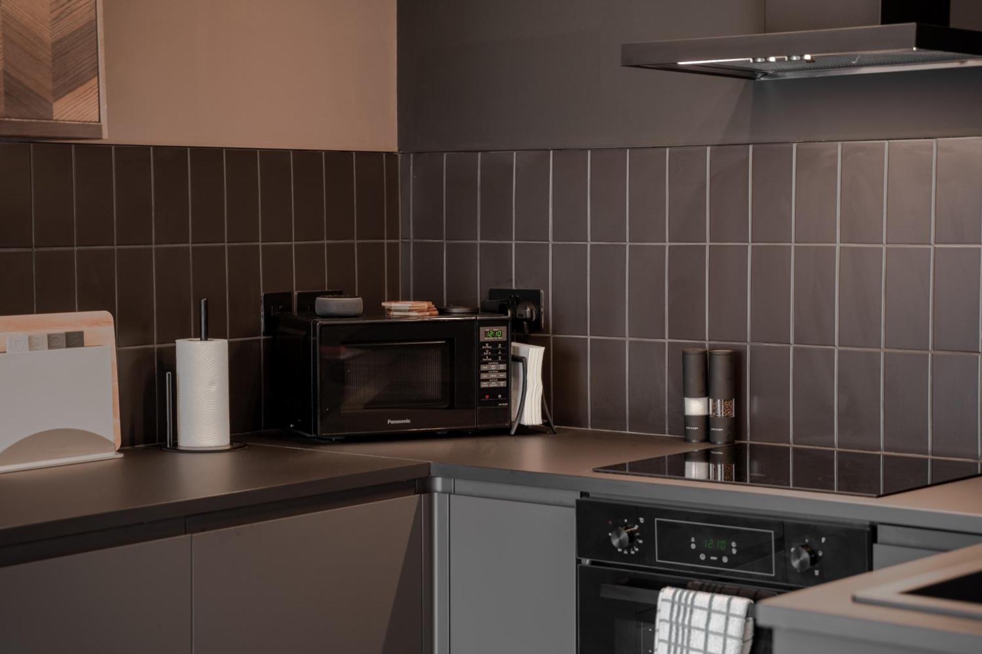 Stylish & Recently Refurbished Chester Apartment - Up To 6 Eksteriør billede